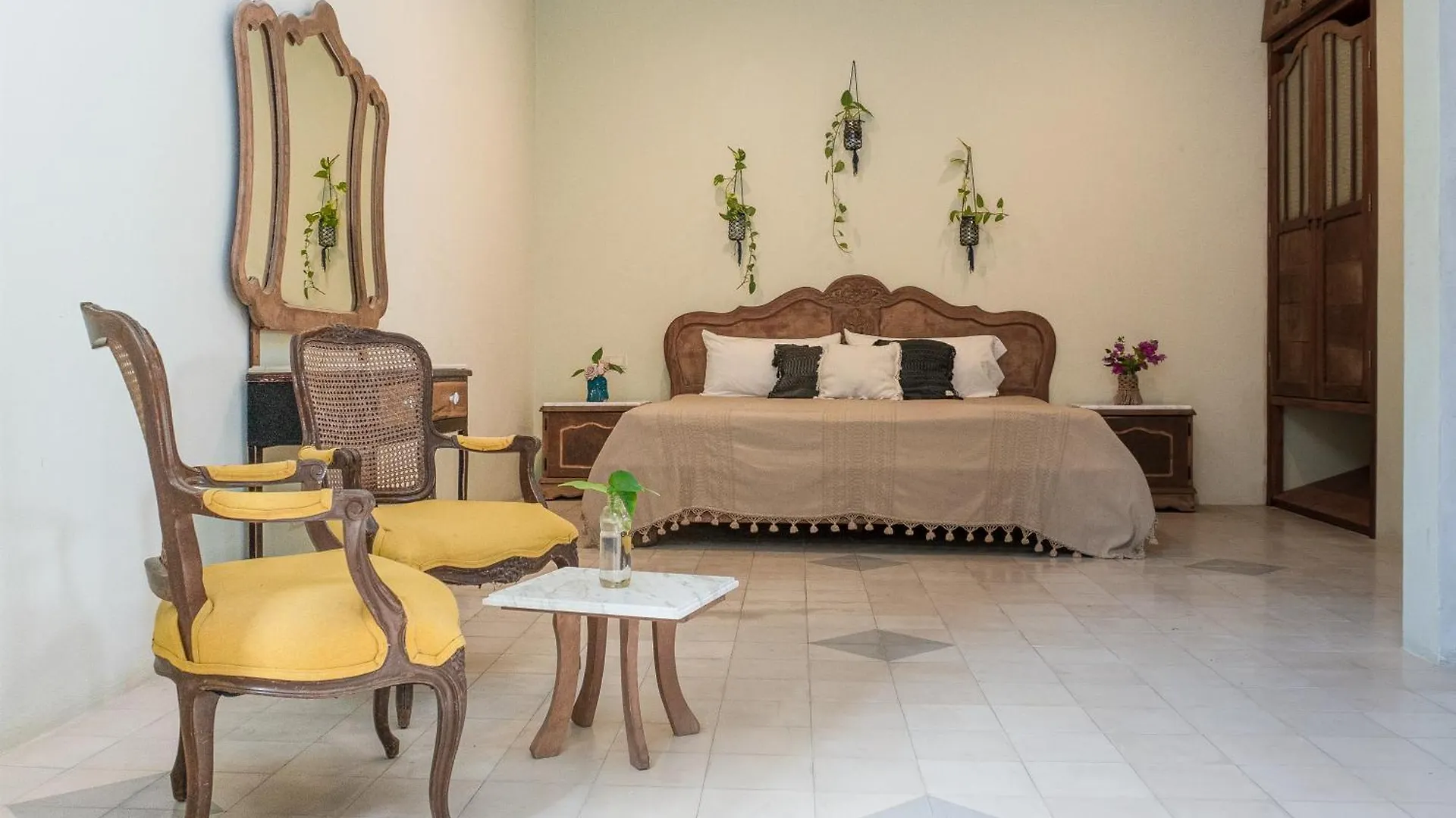 Xscapetulum Hotel 4*,